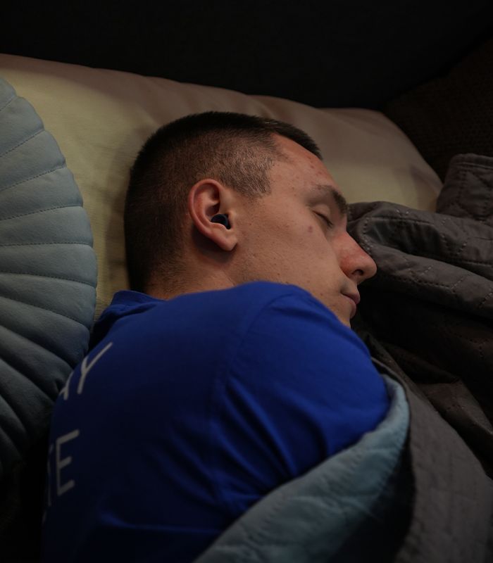 Reducerea zgomotului până la 33 dB